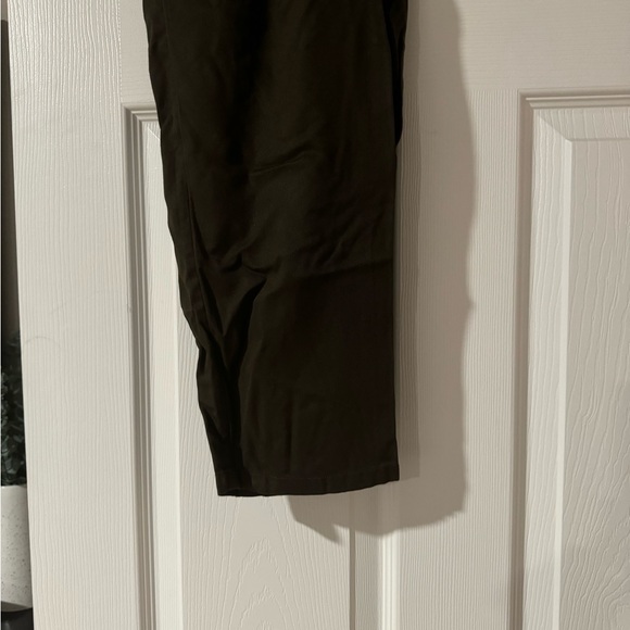 BNWT utility Jumper - Picture 8 of 8